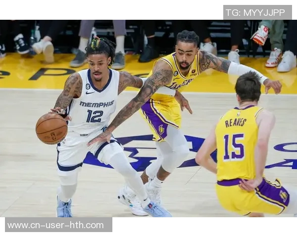 湖人对决猛龙精彩回顾：明星球员表现与比赛亮点分析